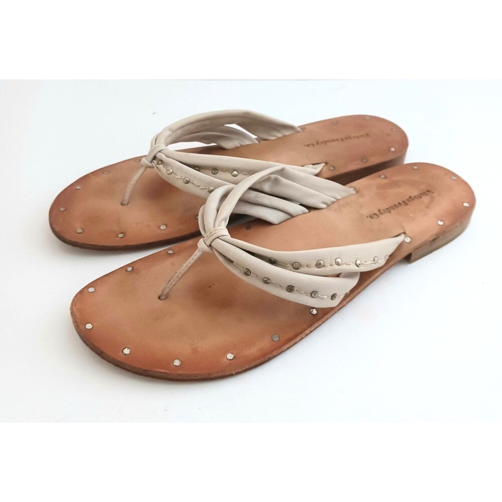 Vintage Foundry Co Hera Thong Sandal Greige Leather Straps Studs US 9